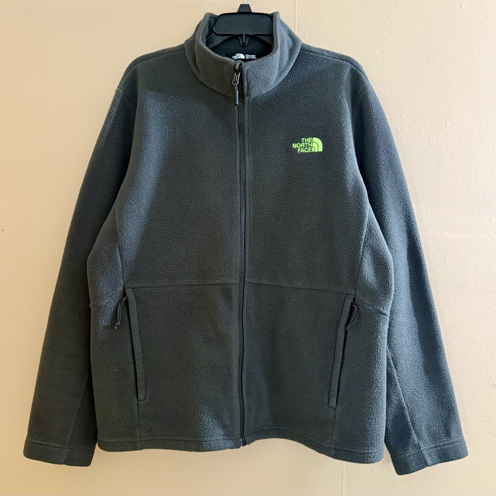 The North Face Men’s Dark Gray Performance FleeceJacket Full-Zip Stand-Up Collar